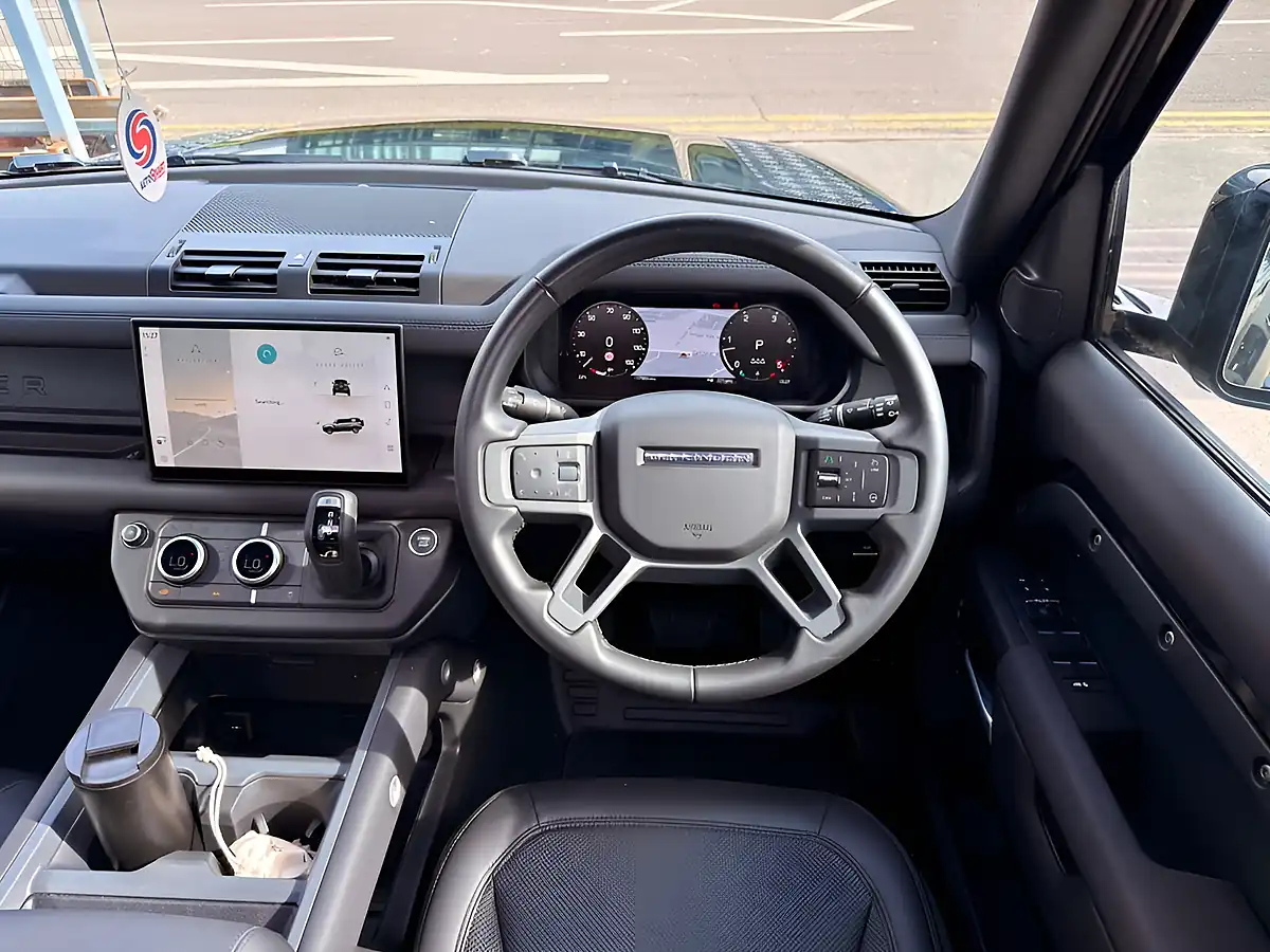 Used 2025 Land Rover Defender 110 X-Dynamic Se Black - Interior and Exterior details 13