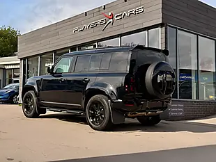 Used 2025 Land Rover Defender 110 X-Dynamic Se Black - Interior and Exterior details 17