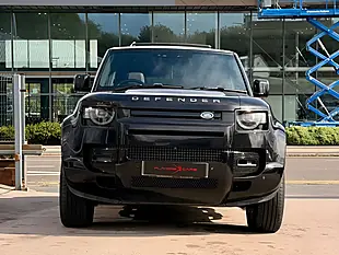 Used 2025 Land Rover Defender 110 X-Dynamic Se Black - Interior and Exterior details 6
