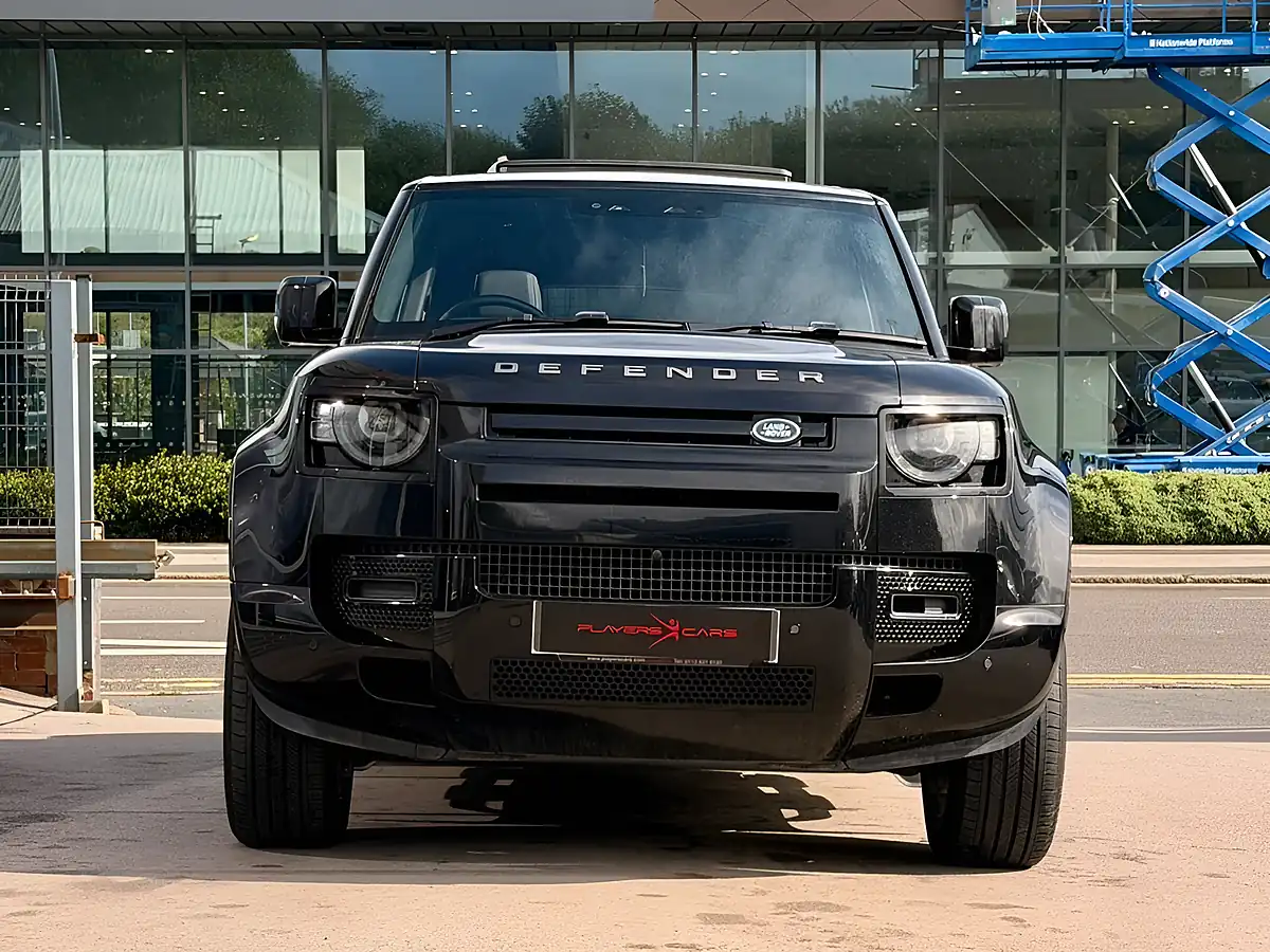 Used 2025 Land Rover Defender 110 X-Dynamic Se Black - Interior and Exterior details 6