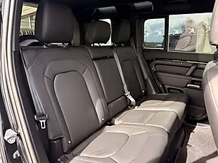 Used 2025 Land Rover Defender 110 X-Dynamic Se Black - Interior and Exterior details 9