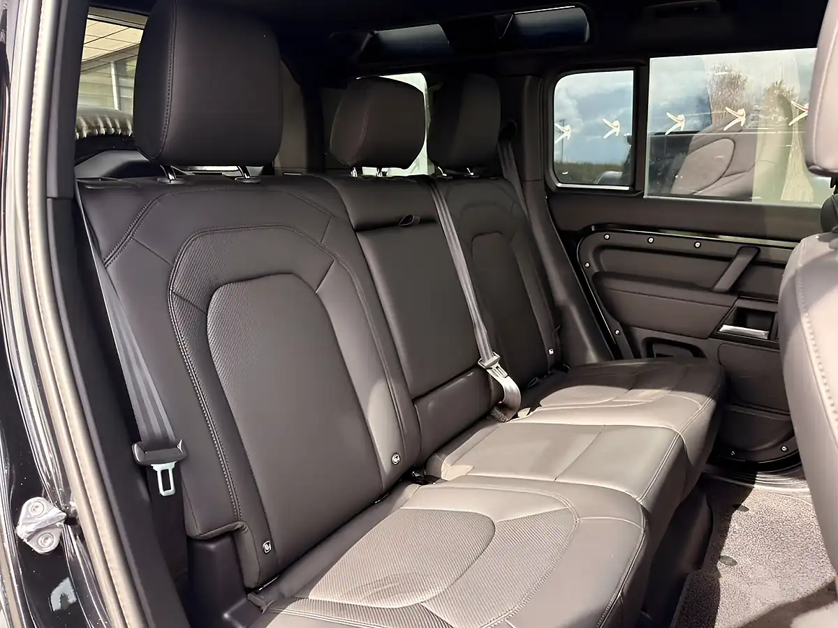 Used 2025 Land Rover Defender 110 X-Dynamic Se Black - Interior and Exterior details 9