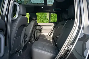 Used 2025 Land Rover Defender 110 X-Dynamic Se Black - Interior and Exterior details 16