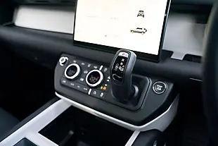 Used 2025 Land Rover Defender 110 X-Dynamic Se Black - Interior and Exterior details 17