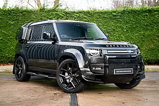 Used 2025 Land Rover Defender 110 X-Dynamic Se Black - Interior and Exterior details 19