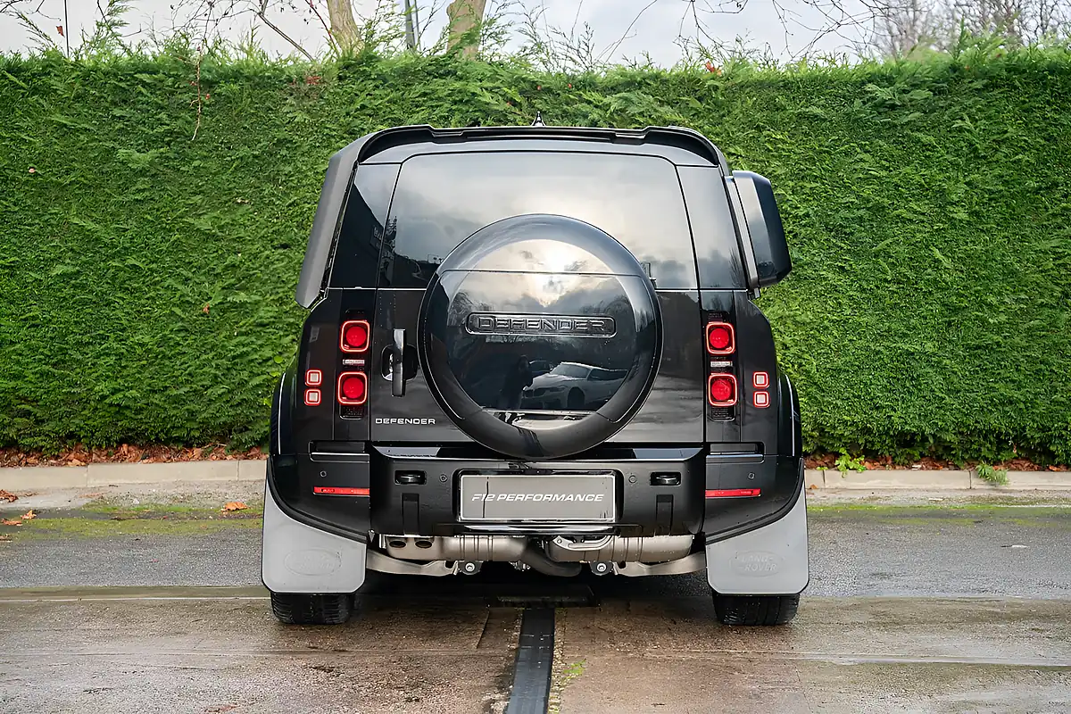 Used 2025 Land Rover Defender 110 X-Dynamic Se Black - Interior and Exterior details 8