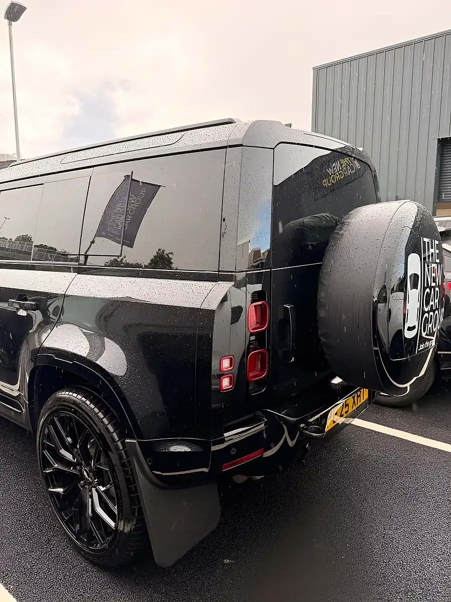 Used 2025 Land Rover Defender 110 X-Dynamic Se Black - Interior and Exterior details 9