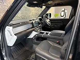 Used 2025 Land Rover Defender 90 X-Dynamic Hse Black - Interior and Exterior details 12