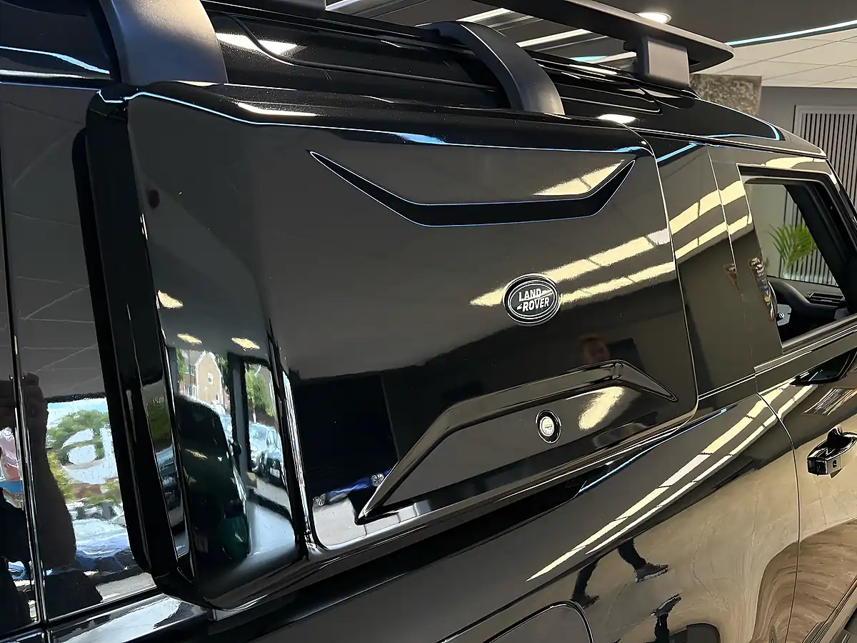 Used 2025 Land Rover Defender 90 X-Dynamic Hse Black - Interior and Exterior details 17