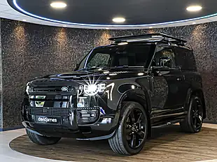 Used 2025 Land Rover Defender 90 X-Dynamic Hse Black - Interior and Exterior details 4