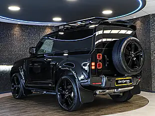 Used 2025 Land Rover Defender 90 X-Dynamic Hse Black - Interior and Exterior details 6