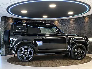 Used 2025 Land Rover Defender 90 X-Dynamic Hse Black - Interior and Exterior details 9