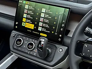 Used 2025 Land Rover Defender 90 X-Dynamic Se Green - Interior and Exterior details 19