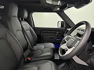 Used 2025 Land Rover Defender X-Dynamic Se Hard Top Black - Interior and Exterior details 14
