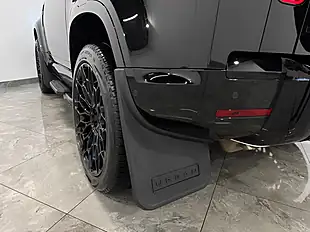 Used 2025 Land Rover Defender X-Dynamic Se Hard Top Black - Interior and Exterior details 20
