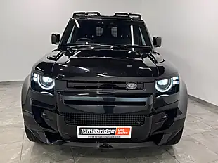 Used 2025 Land Rover Defender X-Dynamic Se Hard Top Black - Interior and Exterior details 3