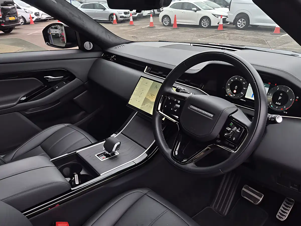Used 2025 Land Rover Range Rover Evoque Autobiography Grey - Interior and Exterior details 6