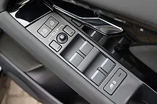 Used 2025 Land Rover Range Rover Evoque Edition Santorini Black - Interior and Exterior details 15