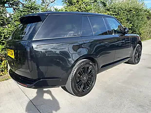 Used 2025 Land Rover Range Rover - Interior and Exterior details 6