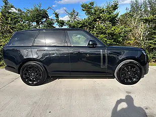 Used 2025 Land Rover Range Rover - Interior and Exterior details 7