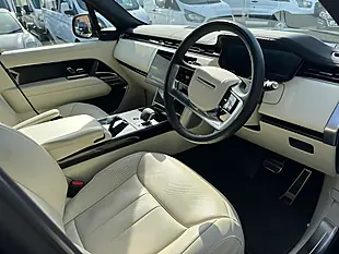 Used 2025 Land Rover Range Rover - Interior and Exterior details 9