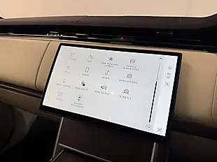 Used 2025 Land Rover Range Rover Se Black - Interior and Exterior details 16
