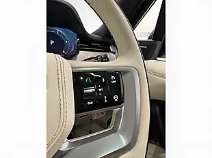Used 2025 Land Rover Range Rover Se Black - Interior and Exterior details 19