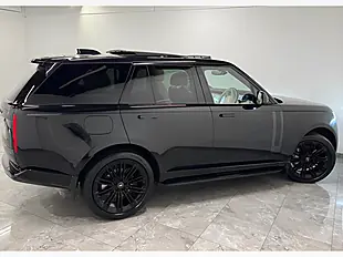 Used 2025 Land Rover Range Rover Se Black - Interior and Exterior details 8
