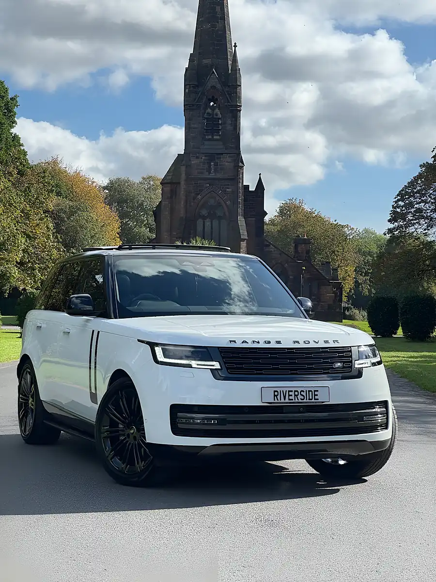 Used 2025 Land Rover Range Rover Se White - Interior and Exterior details 10