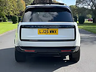 Used 2025 Land Rover Range Rover Se White - Interior and Exterior details 8