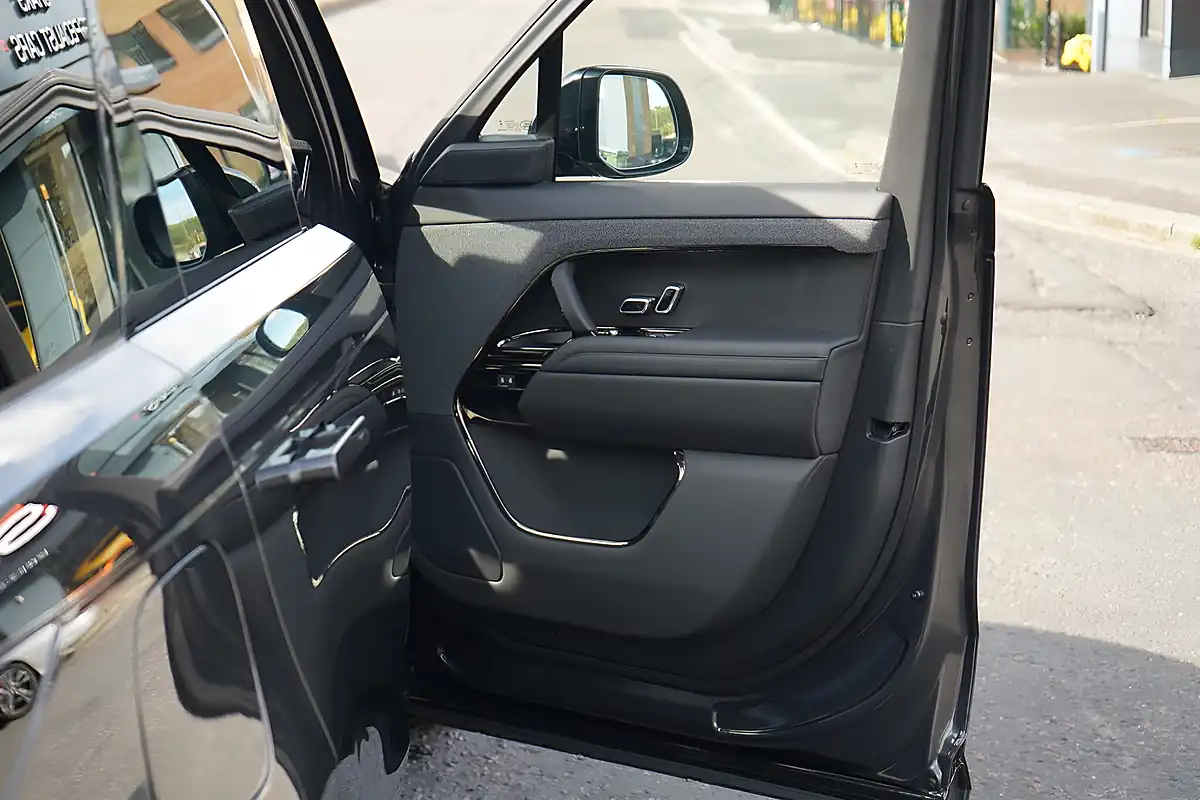 Used 2025 Land Rover Range Rover Sport Autobiography Carpathian Grey - Interior and Exterior details 11