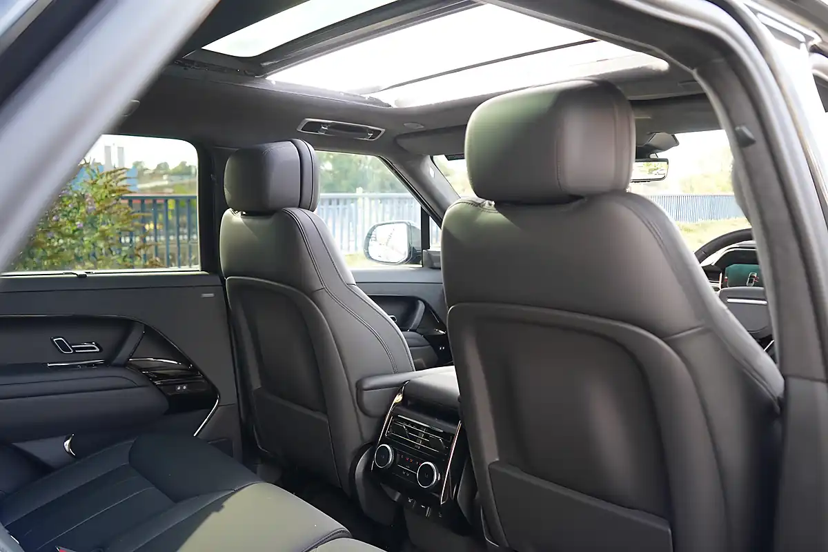 Used 2025 Land Rover Range Rover Sport Autobiography Carpathian Grey - Interior and Exterior details 15