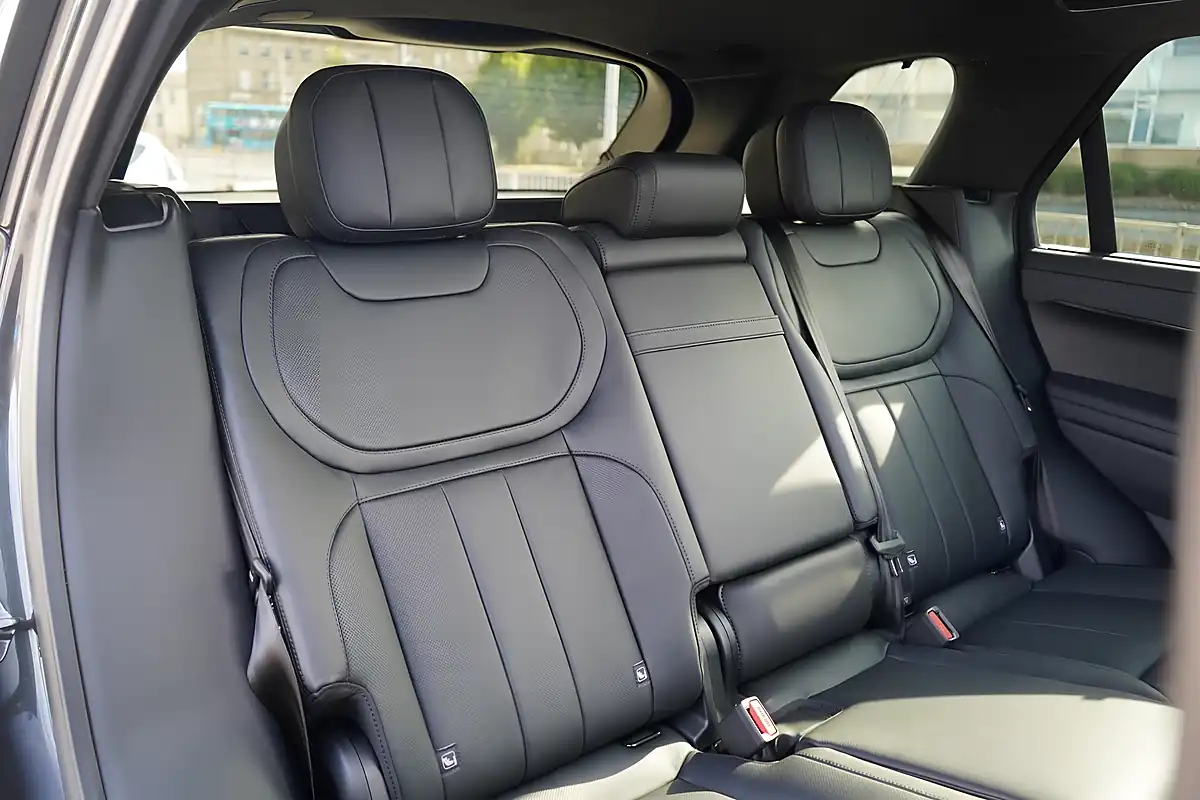Used 2025 Land Rover Range Rover Sport Autobiography Carpathian Grey - Interior and Exterior details 16