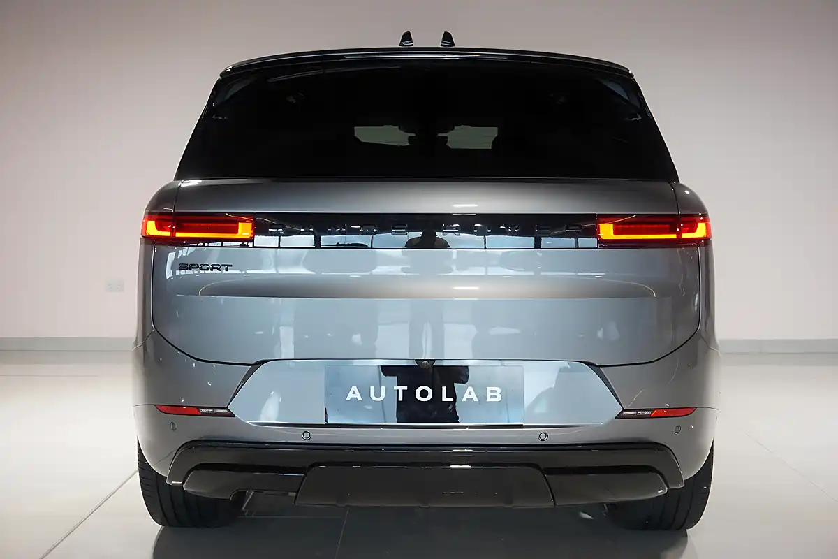 Used 2025 Land Rover Range Rover Sport Dynamic Se Eiger Grey - Interior and Exterior details 11