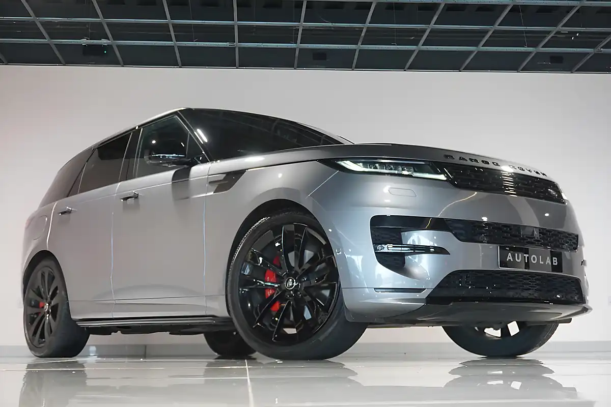 Used 2025 Land Rover Range Rover Sport Dynamic Se Eiger Grey - Interior and Exterior details 12