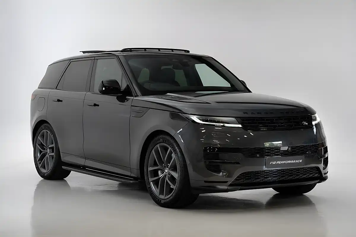 Used 2025 Land Rover Range Rover Sport Dynamic Se Grey - Interior and Exterior details 5