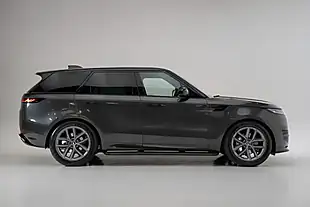 Used 2025 Land Rover Range Rover Sport Dynamic Se Grey - Interior and Exterior details 6