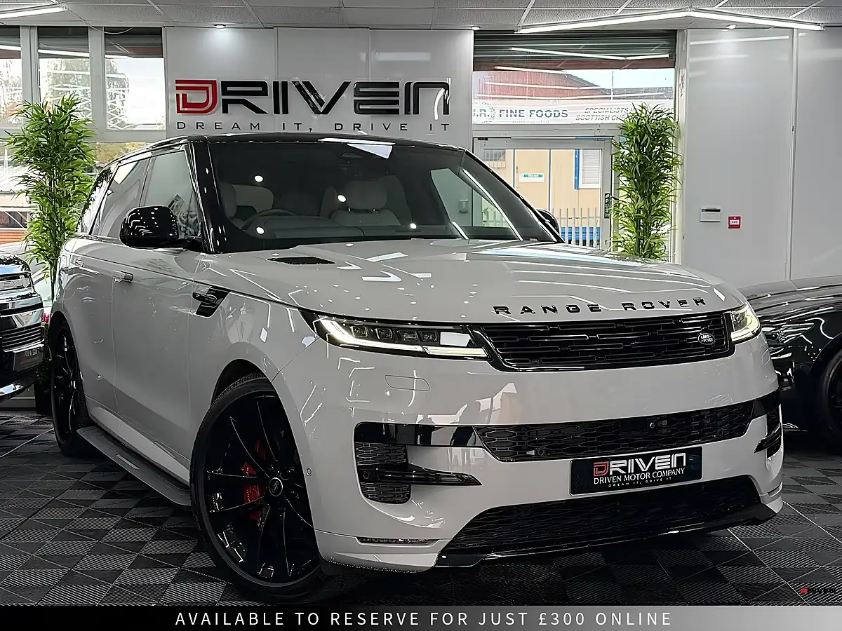 Used 2025 Land Rover Range Rover Sport Dynamic Se Grey - Interior and Exterior details 9