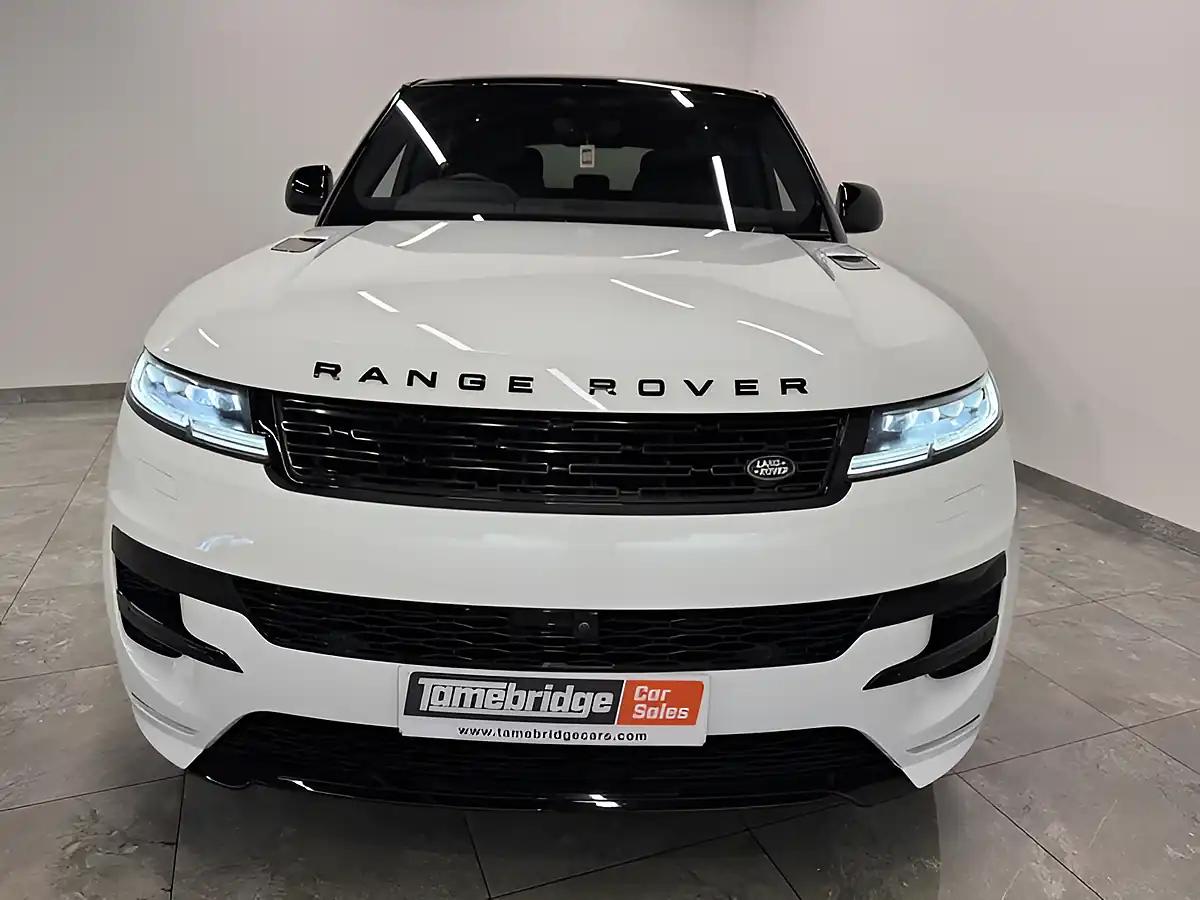 Used 2025 Land Rover Range Rover Sport Dynamic Se White - Interior and Exterior details 3