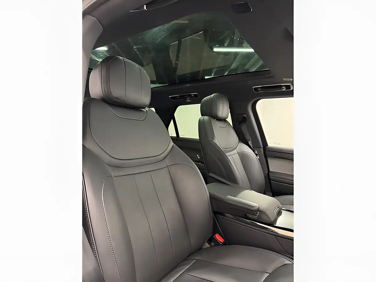 Used 2025 Land Rover Range Rover Sport Dynamic Se White - Interior and Exterior details 9