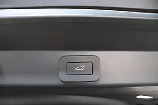 Used 2025 Land Rover Range Rover Sport Edition Blue - Interior and Exterior details 16