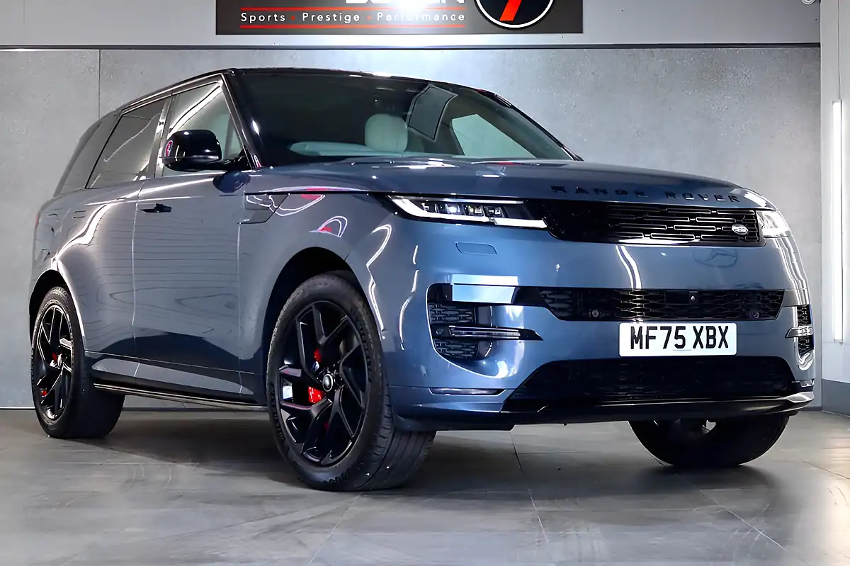 Used 2025 Land Rover Range Rover Sport Edition Blue - Interior and Exterior details 4