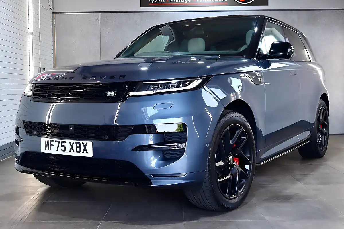 Used 2025 Land Rover Range Rover Sport Edition Blue - Interior and Exterior details 7
