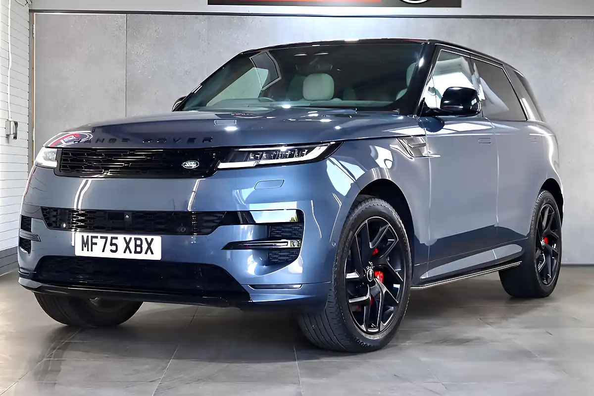 Used 2025 Land Rover Range Rover Sport Edition Blue - Interior and Exterior details 8