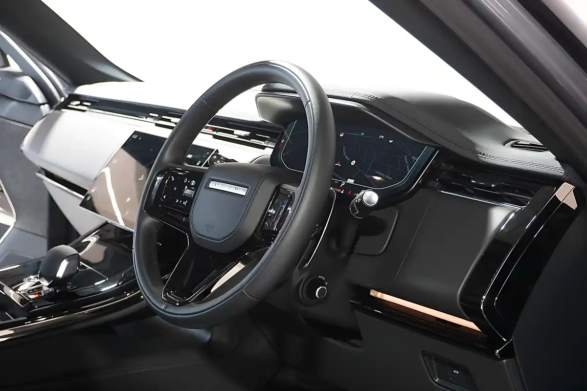 Used 2025 Land Rover Range Rover Sport Stealth Edition Eiger Grey - Interior and Exterior details 12