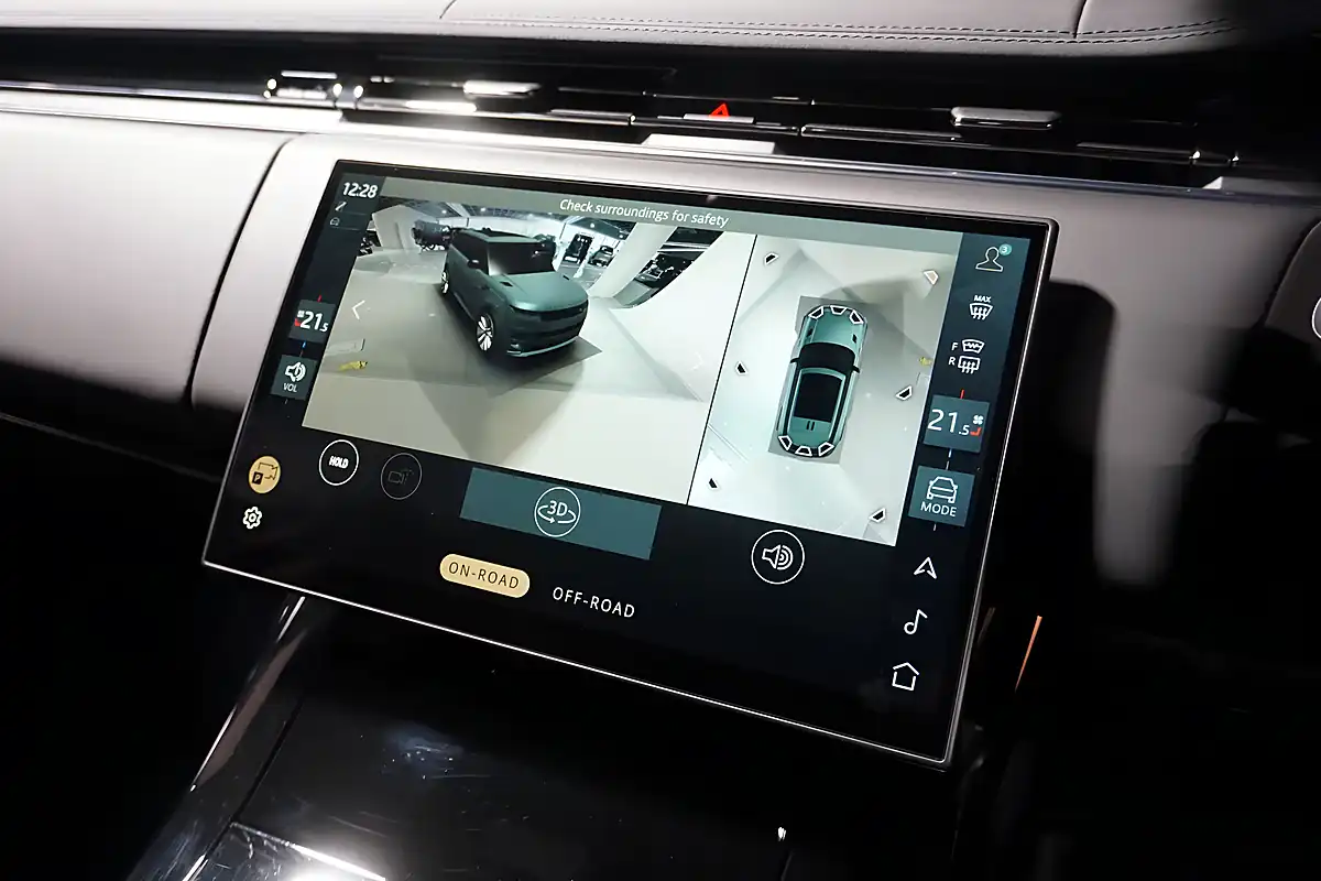 Used 2025 Land Rover Range Rover Sport Stealth Edition Eiger Grey - Interior and Exterior details 16