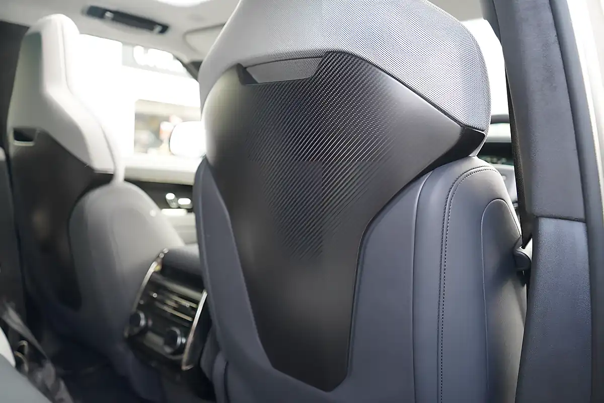 Used 2025 Land Rover Range Rover Sport Sv Edition One Bronze - Interior and Exterior details 14