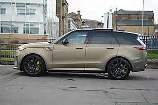 Used 2025 Land Rover Range Rover Sport Sv Edition One Bronze - Interior and Exterior details 8