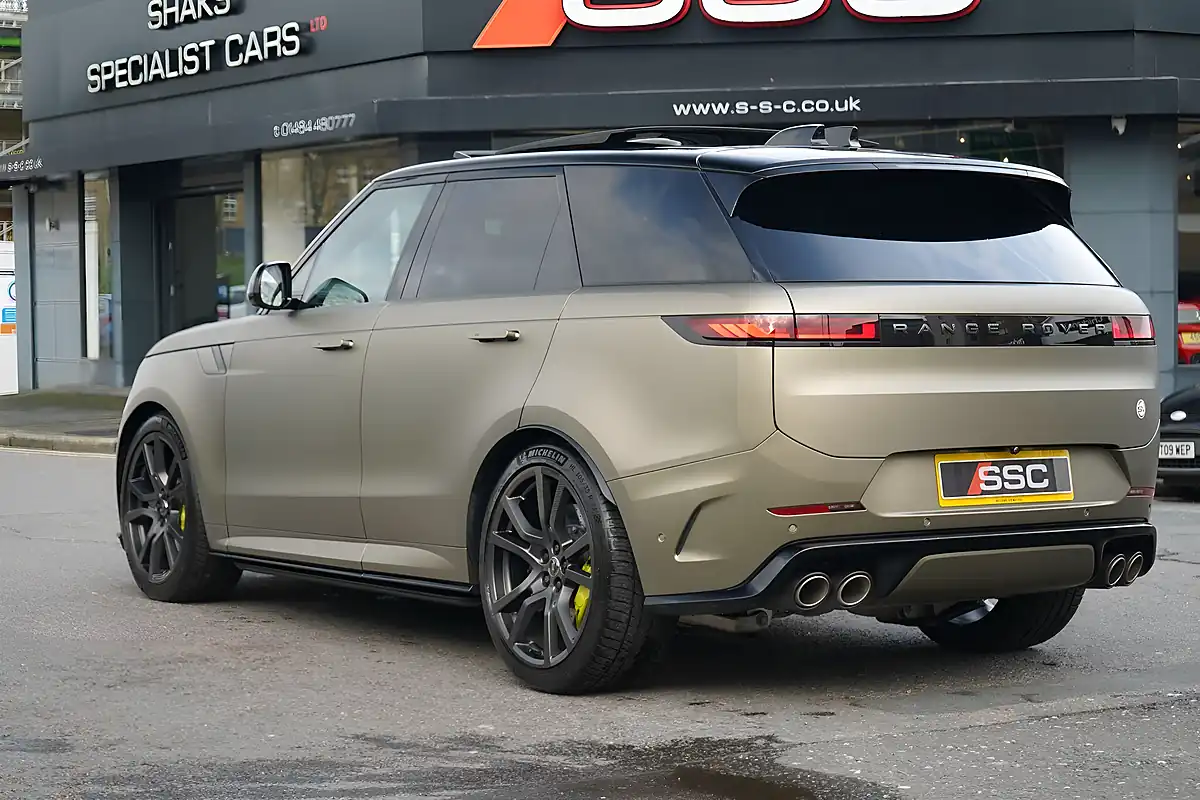 Used 2025 Land Rover Range Rover Sport Sv Edition One Bronze - Interior and Exterior details 9