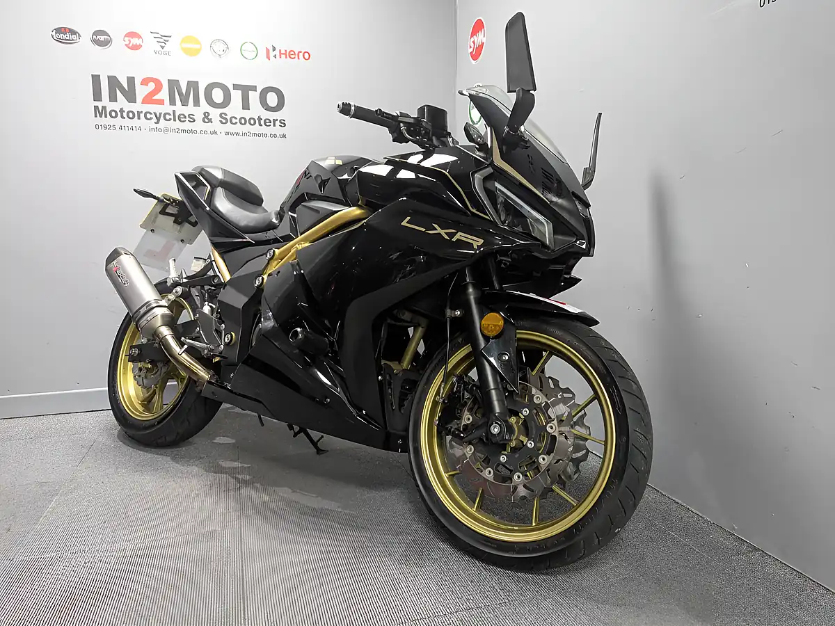 Used 2025 Lexmoto Lxr 125 Black/Gold - Interior and Exterior details 2